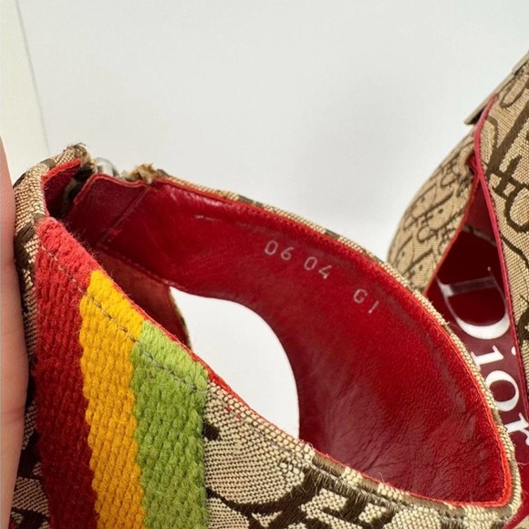 Dior Rasta Heels - Picture 5 of 8